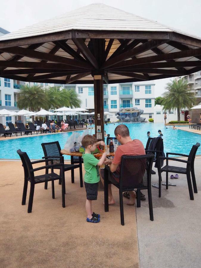Grand Blue Condominium By Mary Mae Phim Esterno foto